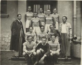 1953-ban készült felvétel a putnoki futballcsapatról, soraiban négy tornaljai játékos található: Kasza Pál, Bedécs László, Kovács István és Kovács József (nevük a mezükön – Szajkó Béla archívumából)
